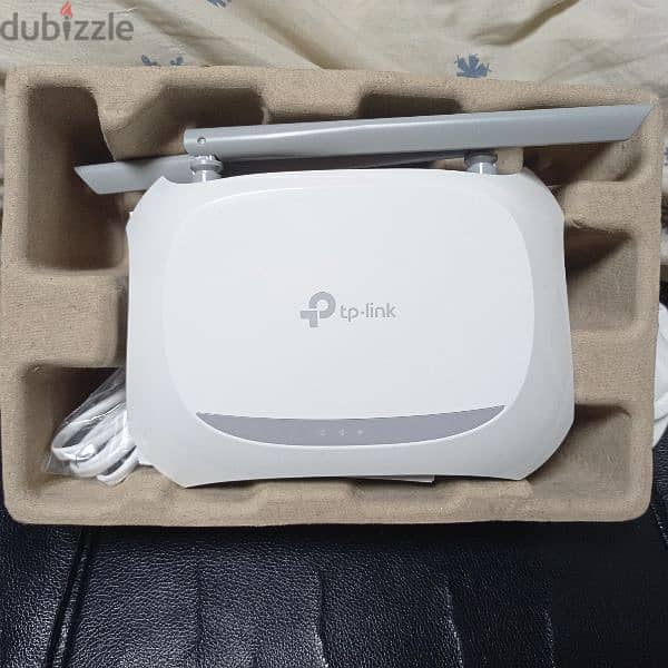 tp-link WiFi wireless router 1