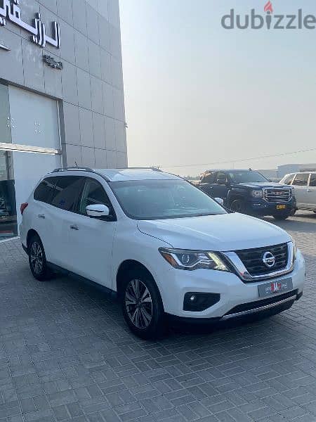 Nissan Pathfinder 2017 1