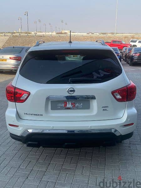 Nissan Pathfinder 2017 3