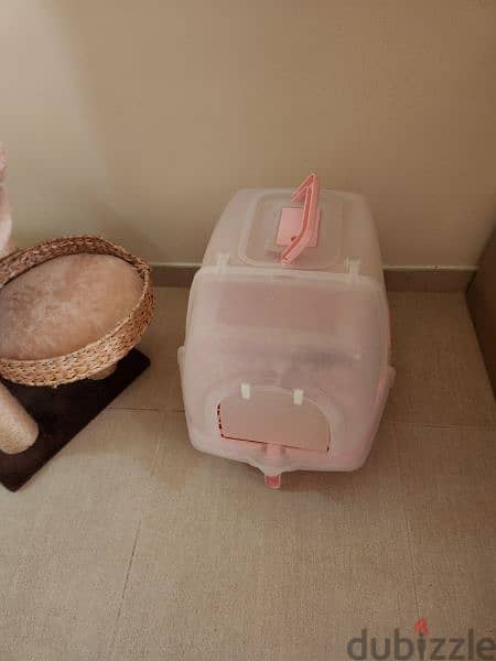 Cat litter box 1