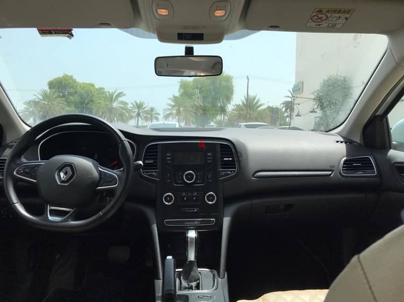 2024model clean car for rent daily and monthly 9 rials 6