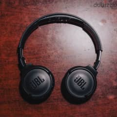 JBL bluetooth headphones