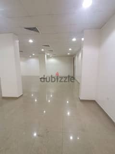 Showroom for rent in Al khuwair 0