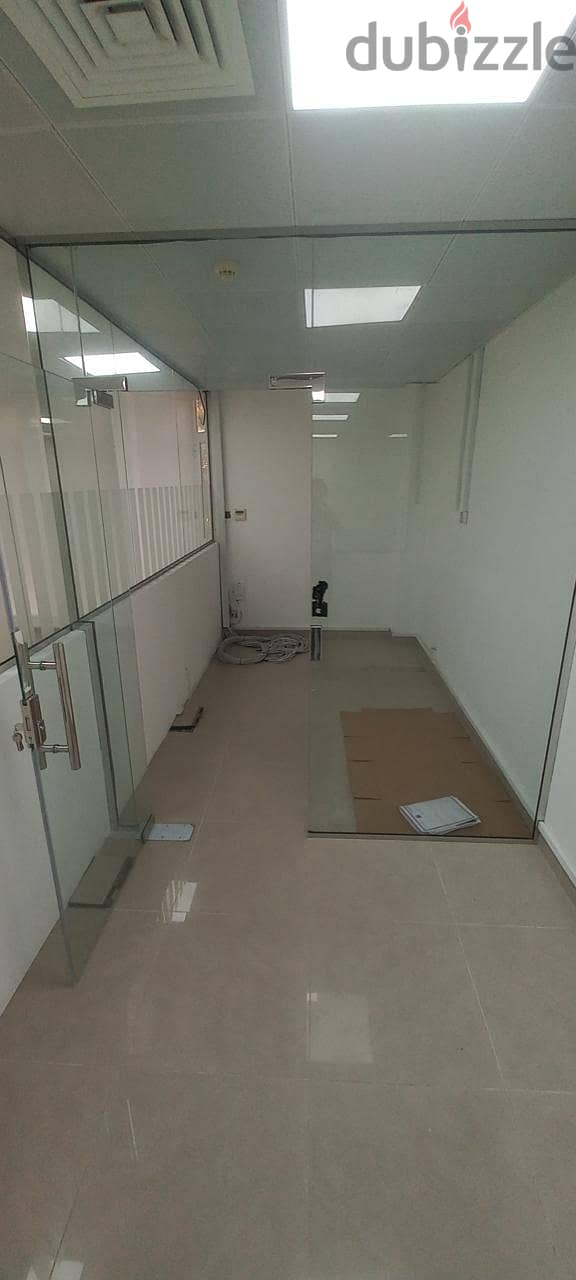 6Me1 Fabulous offices for rent in Qurum near Grand Hayat 8