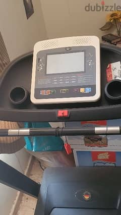 Imported Heavy duty Treadmill in Excellent condition for sale 0