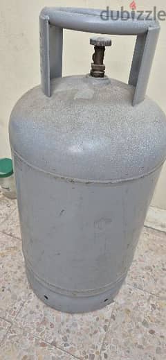 Empty gas cylinder for sale with home delivery within muscat city only 0