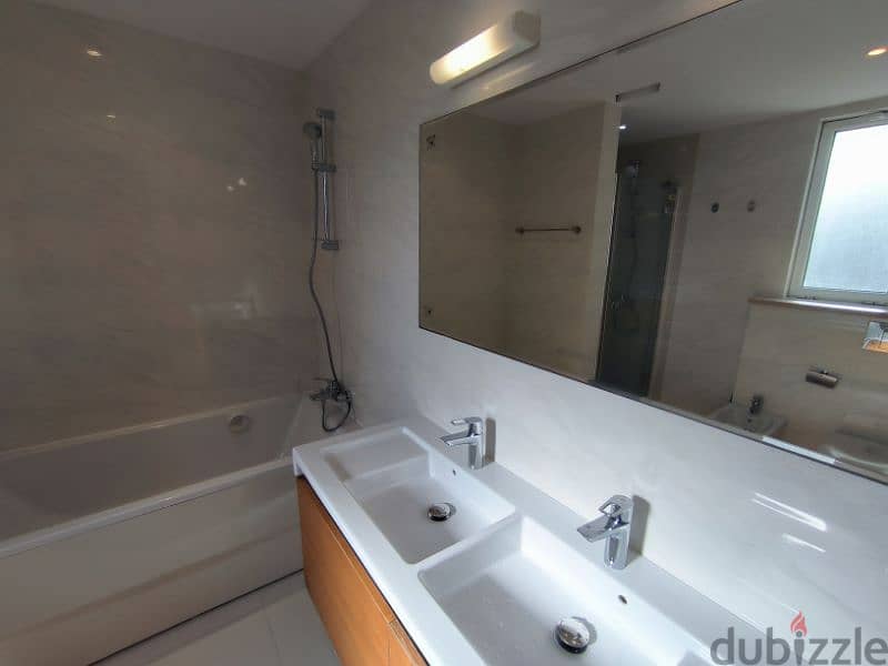 3BHK duplex apartment for rent in Al Mouj near The Walk 5