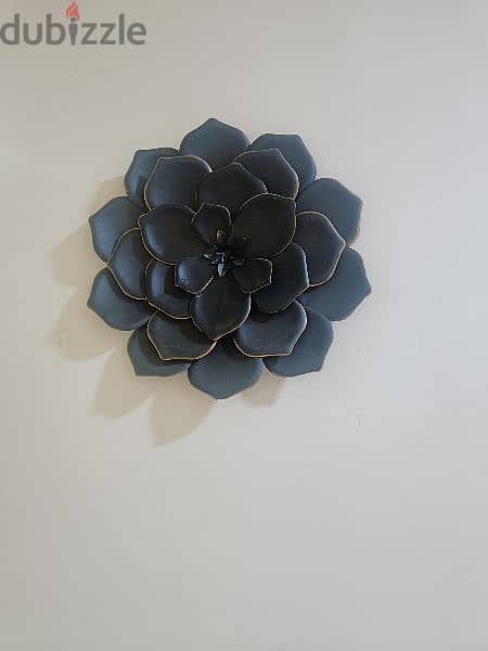 flower Vase and Wall decor for sale 1