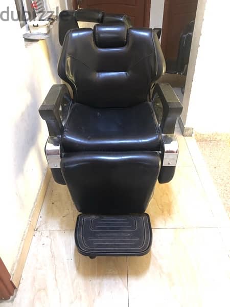 For Sale: Set of 3 Black Luxury Spa Chairs 0