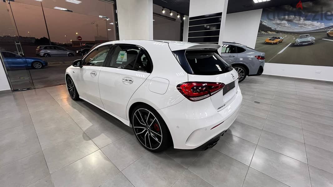 Mercedes-Benz A35 AMG 2022 10