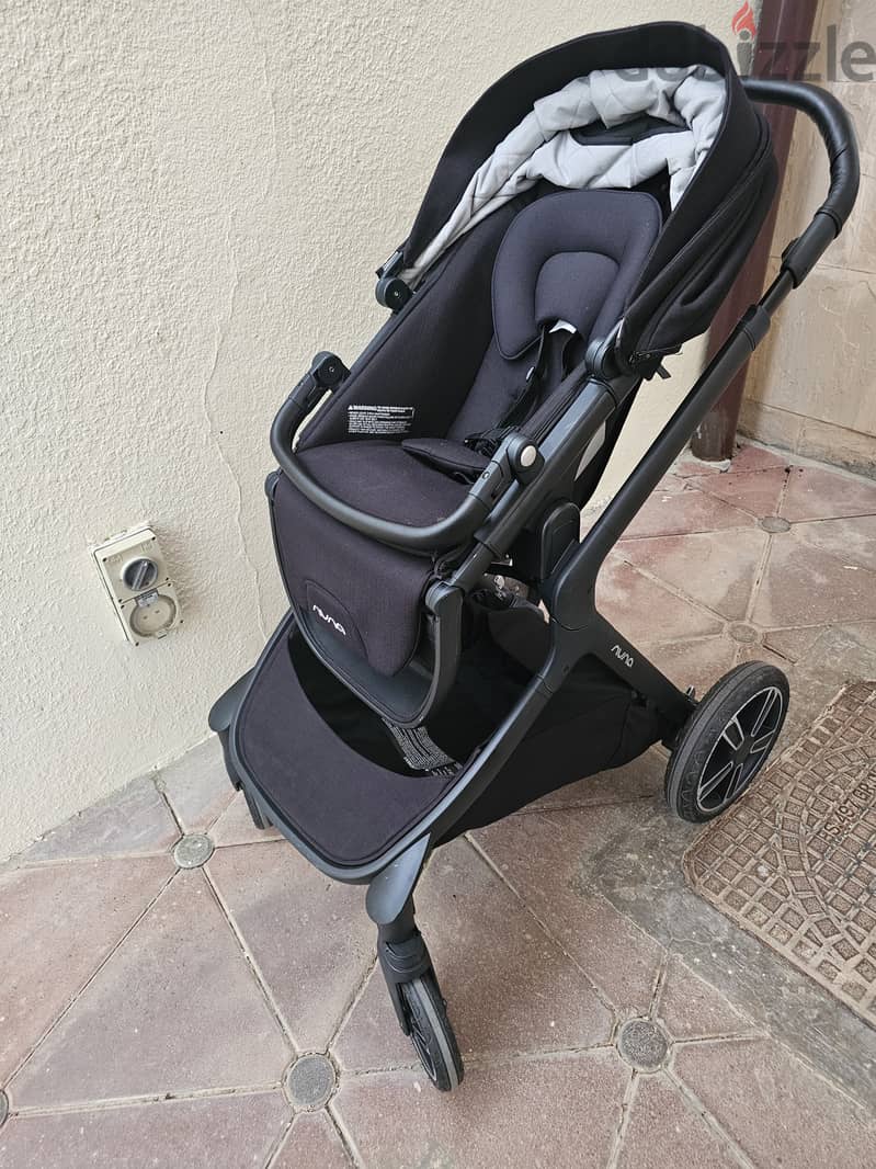 Nuna Demi Grow Dual Stroller with Bassinet 2