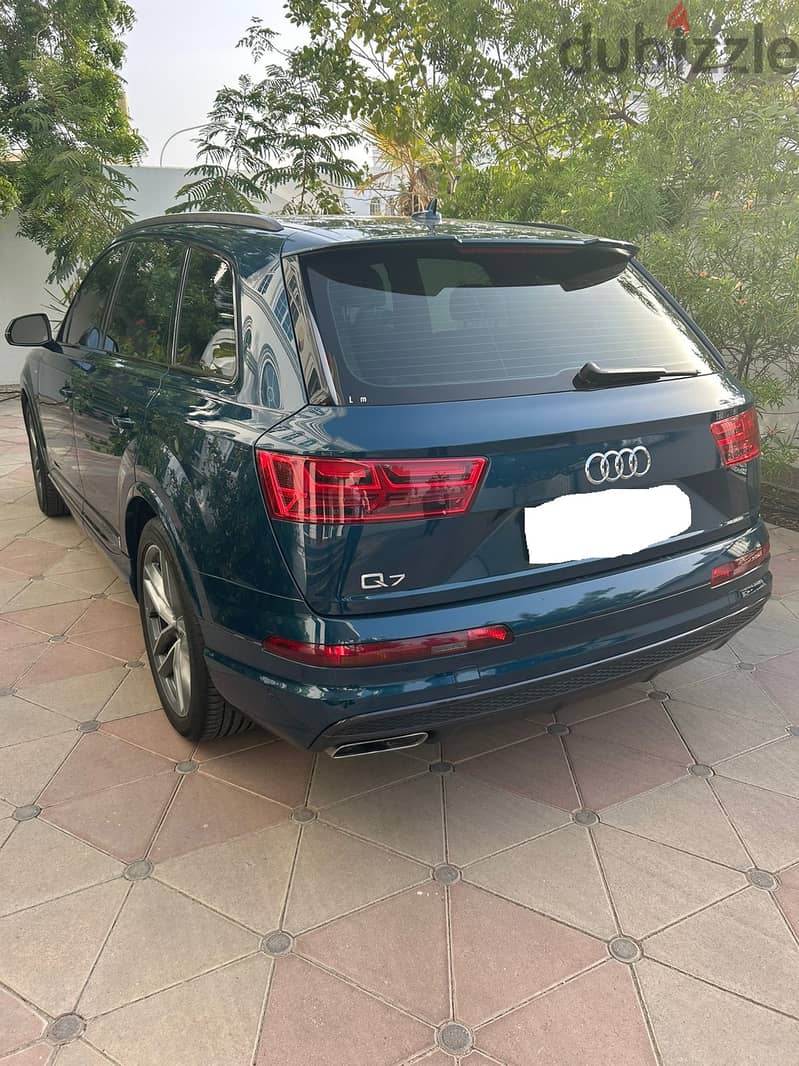 Audi Q7 2019 full option under warranty 2