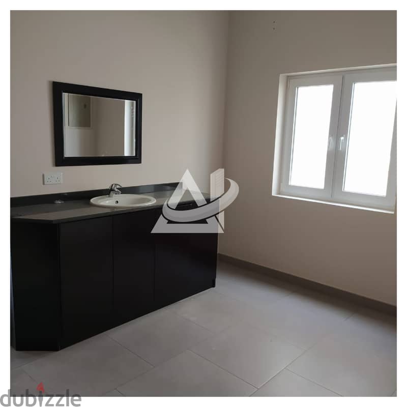 ADV107**4BHK+Maid villa for rent in Mawaleh north 2