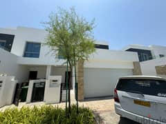 3 + 1 BR Stunning Villa in Al Mouj