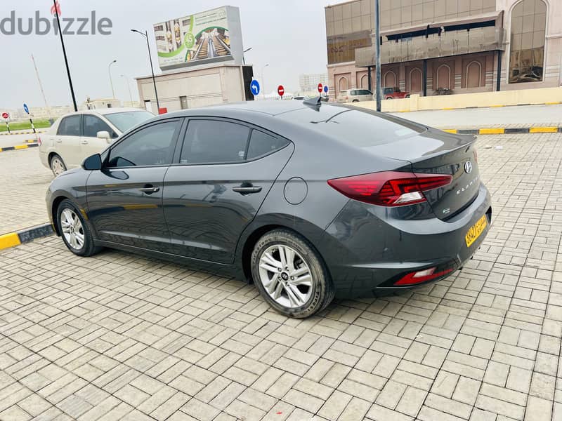 Hyundai Elantra 2021 American 10