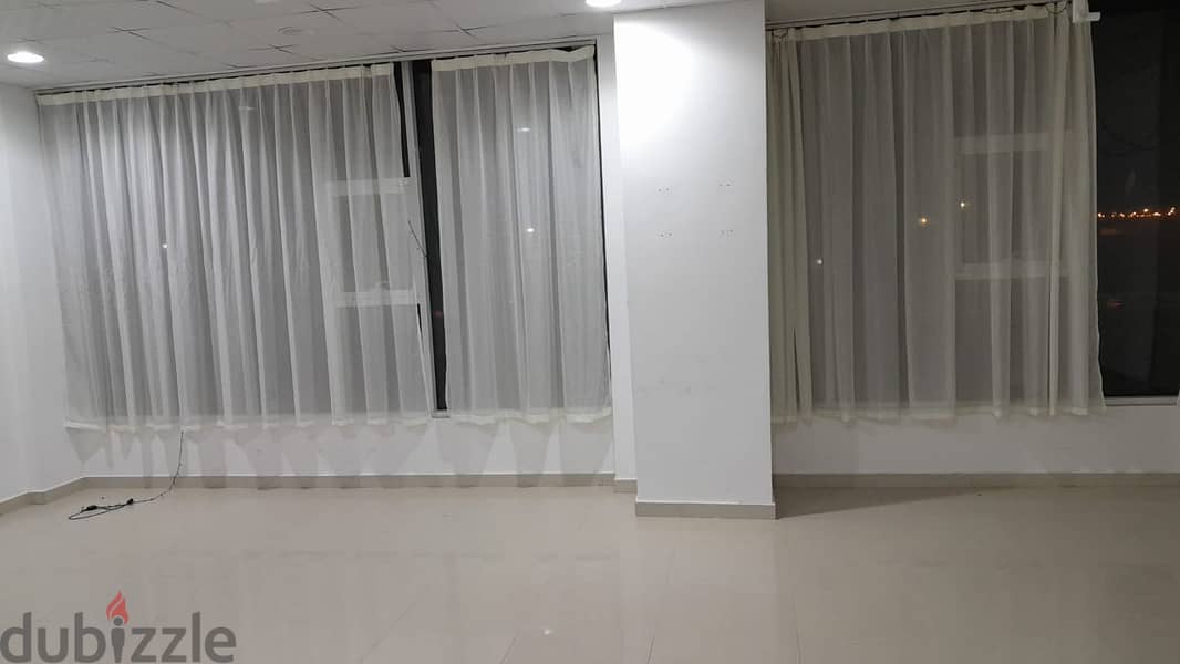 "SR-AS-314 Showroom for rent in al khod 7 1