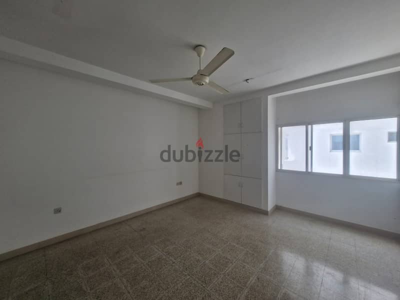 2 BR Large Flat in Khuwair Service Road 5