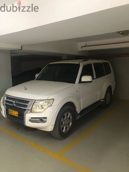 Mitsubishi Pajero 2017 1