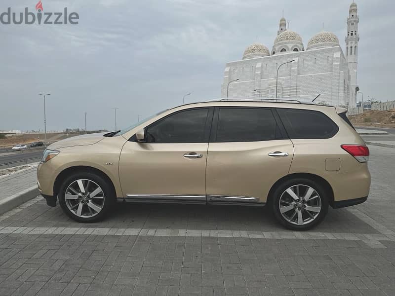 Nissan Pathfinder 2013 6