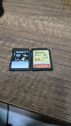 SD 64GB 90MB/S + 4GB 0