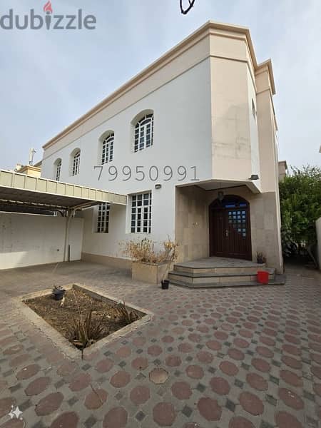 5 BR villa in Al Ghoubra South 12