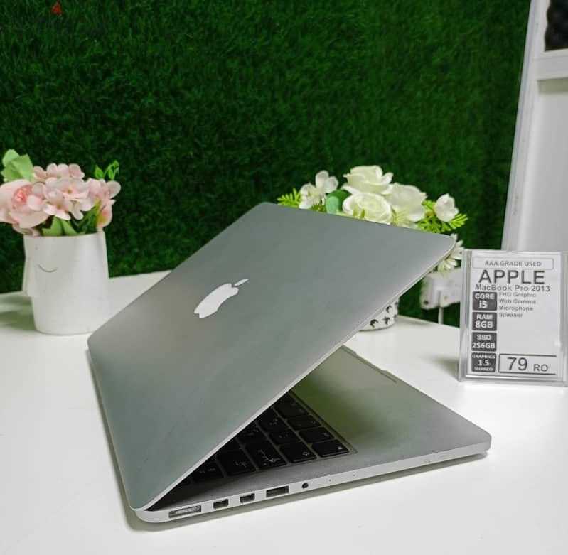 Apple MacBook Pro Model 2013 Core i5 8 GB RAM 256 SSD 2