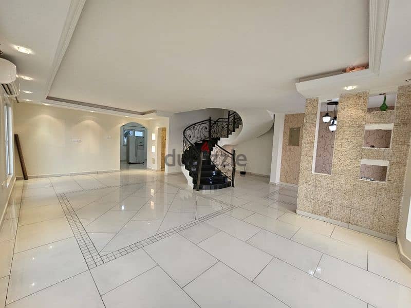 villa for rent almabelahفيلا للإيجار المعبيلة الجنوبية 2