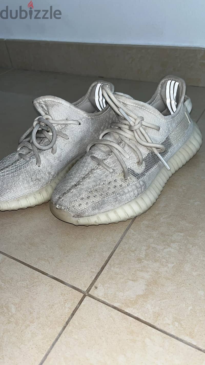 YEEZY BOOST 350 BONE COLOUR 1