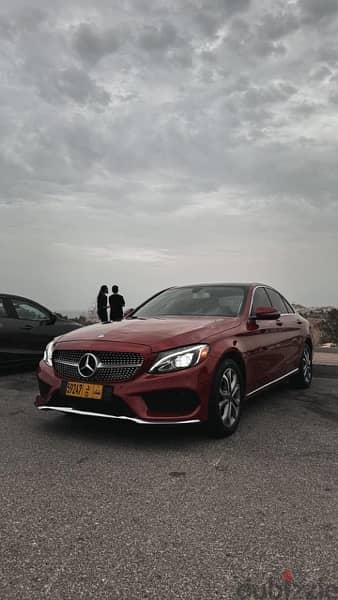 Mercedes-Benz C 300 2017 Lady driven 0