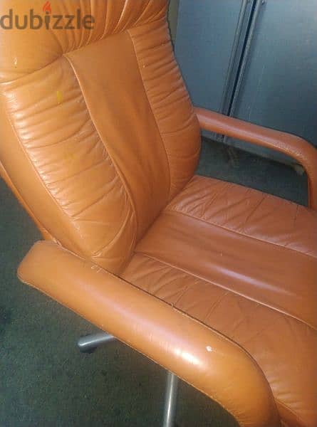 leather sofa for sale good condition 3