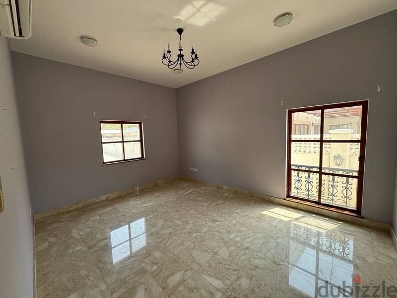 highly recommend 5+1bhk for rent in qurum heights 2