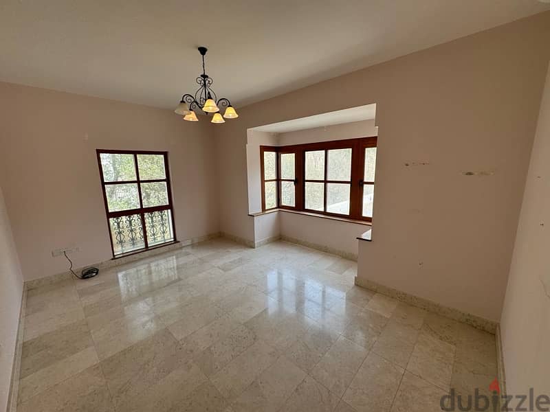 highly recommend 5+1bhk for rent in qurum heights 8