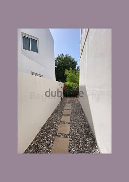 reduced price  3-4 Bedroom Villa with Private Pool for Rent in Al Mouj 6