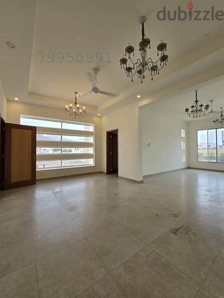 AL KHUWAIR | BEAUTIFUL UN-FURNISHED 4+1 BR VILLA 2