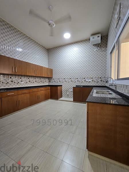 AL KHUWAIR | BEAUTIFUL UN-FURNISHED 4+1 BR VILLA 6