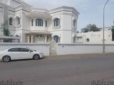 5 BHK villa for sale in Al-Gubara south near Bousher Stadium.