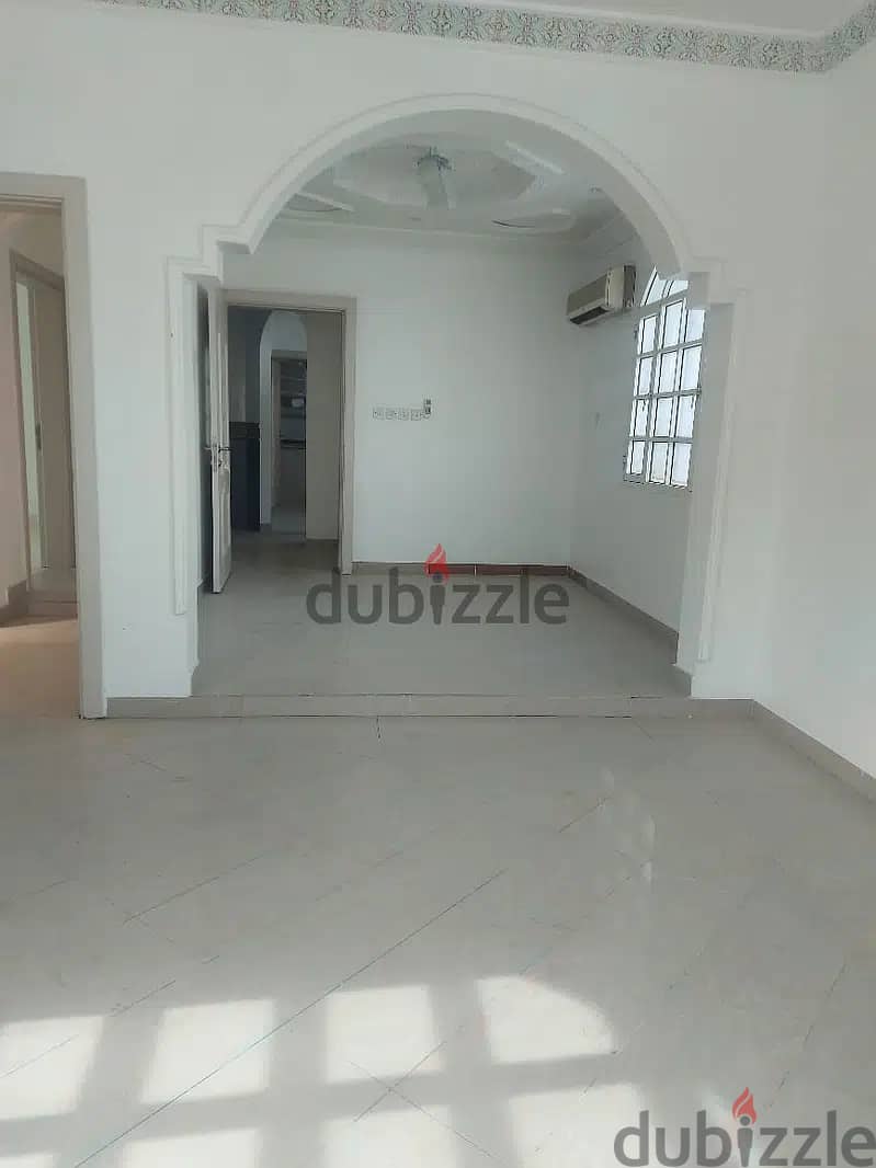 5 BHK villa for sale in Al-Gubara south near Bousher Stadium. 7