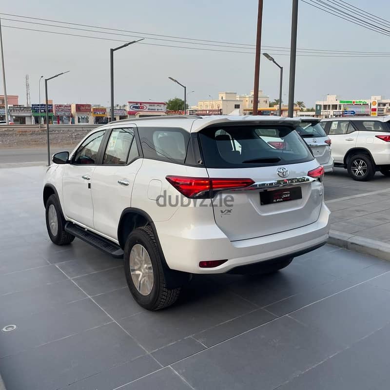 Toyota Fortuner 2024 Vx 3