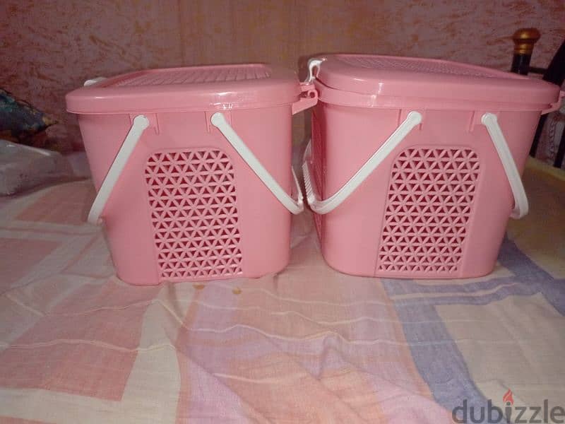 2 BASKET FOR BABY ACCESSORIES for 4 OMR 1