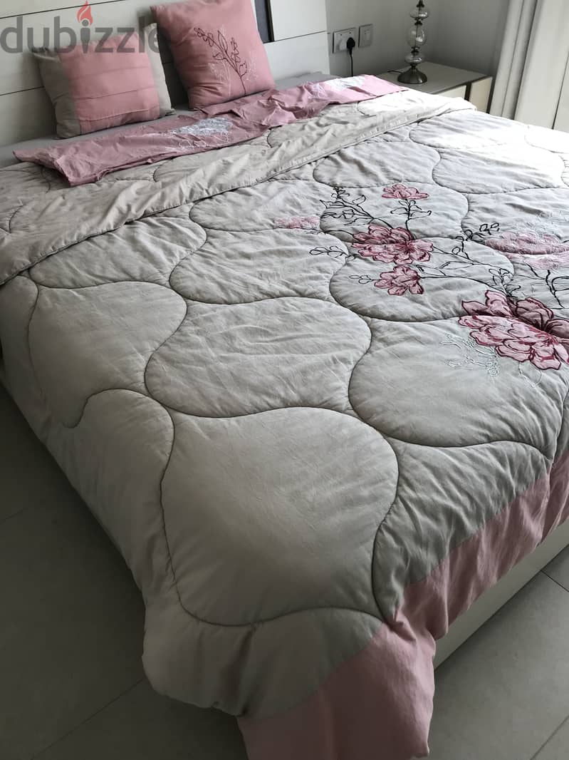 Duvet for king bed 1