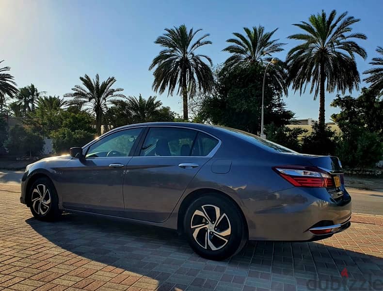 Honda Accord 2017 5