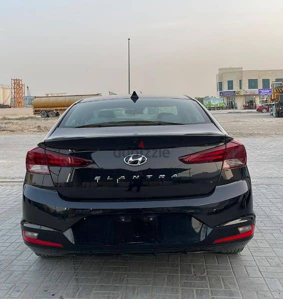 Hyundai Elantra 2020 1