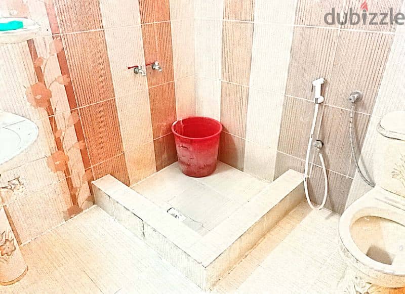 room for rent in wadi adi 2