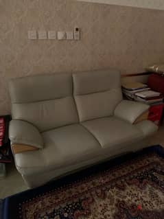 أريكة مكتبيه ومنزليه بيضاء white sofa 0