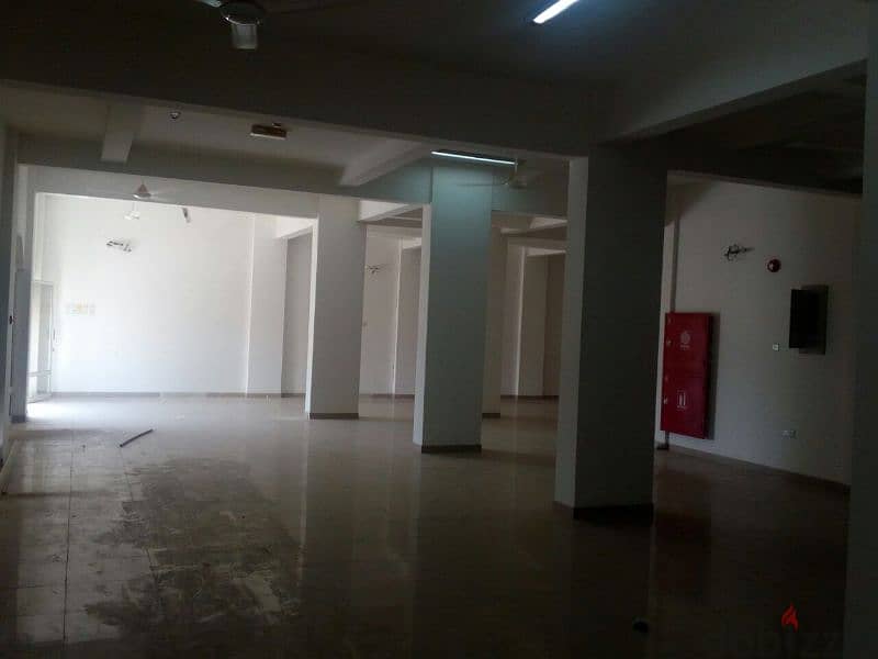 show room ground floor for rent in barka second line from main road. 1