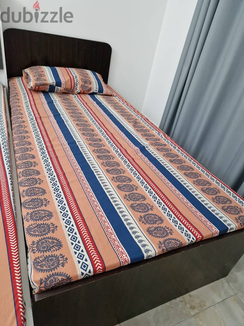 Single bed with mattress 1