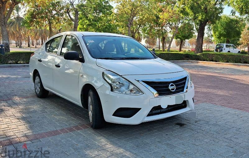 Nissan Sunny 2016 1