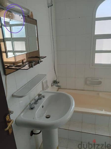 excellent 1 bedroom apartment at azaiba near Sultan Centre 1