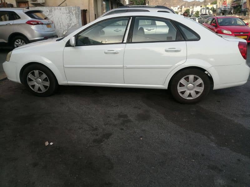 Chevrolet Optra 2011 1