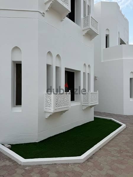 للإيجار فلا شاطئ القرم villa for Rent Shati Qurum 13